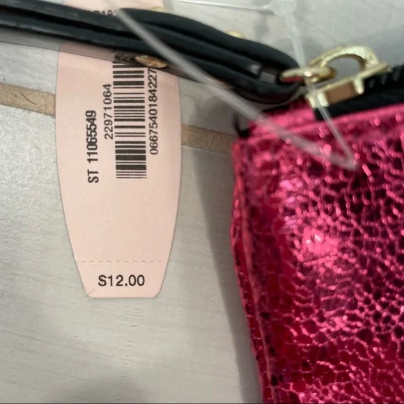 VS Pink Hot Pink Wristlet. Gold Signature - Picture 4 of 5